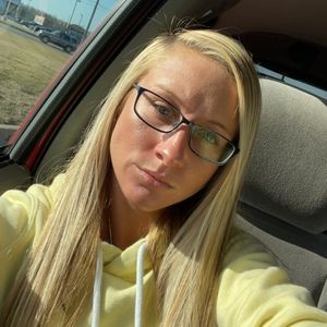 Meet your Posher, Desiree